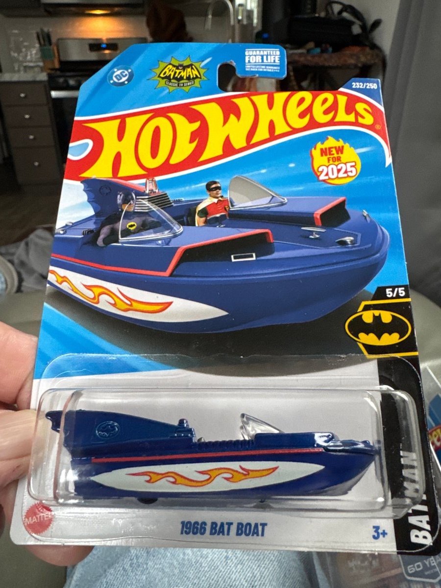 2025 Hot Wheels 1966 Bat Boat