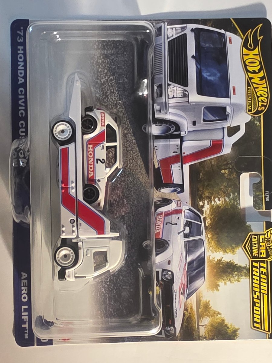 2025 Hot Wheels '73 Honda Civic Custom & Aero Lift (Display Set)