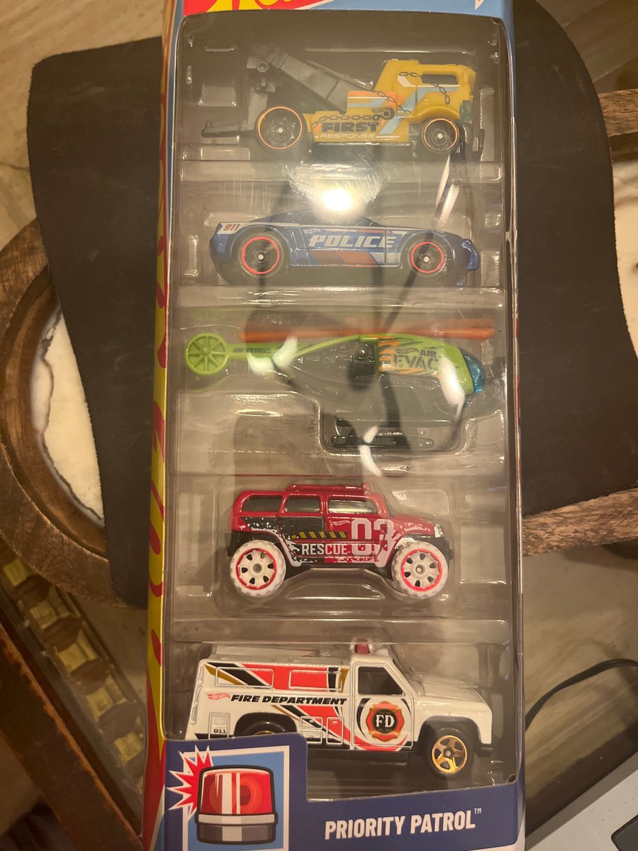 2026 Hot Wheels Priority Patrol (5-Pack)
