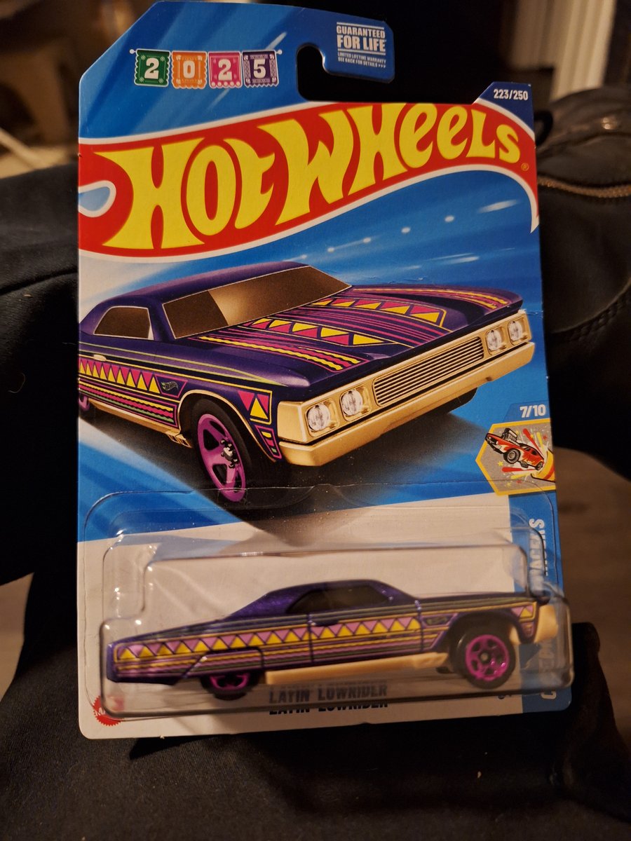 2025 Hot Wheels Layin' Lowrider