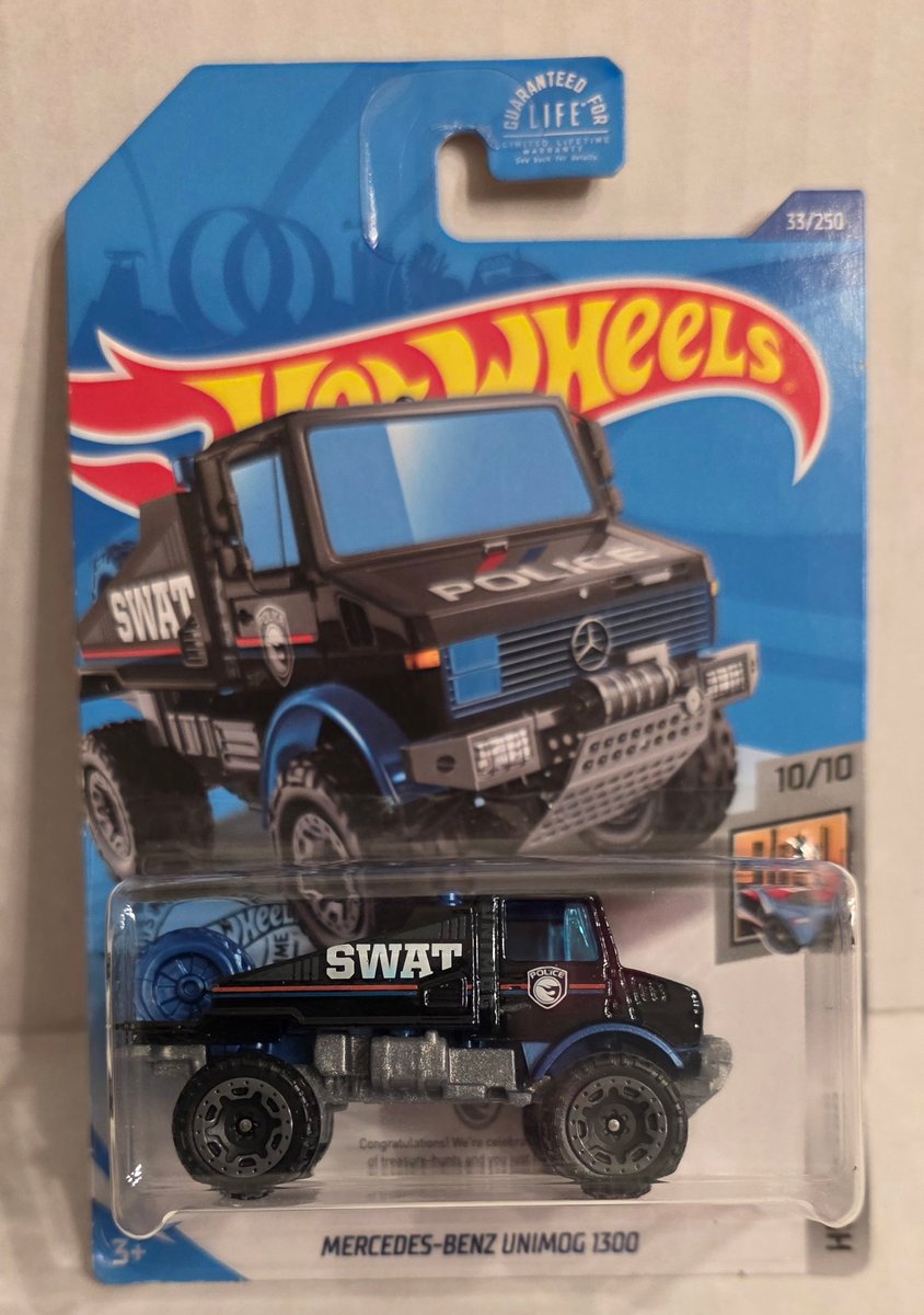 2020 Hot Wheels Mercedes-Benz Unimog 1300 (Treasure Hunt)