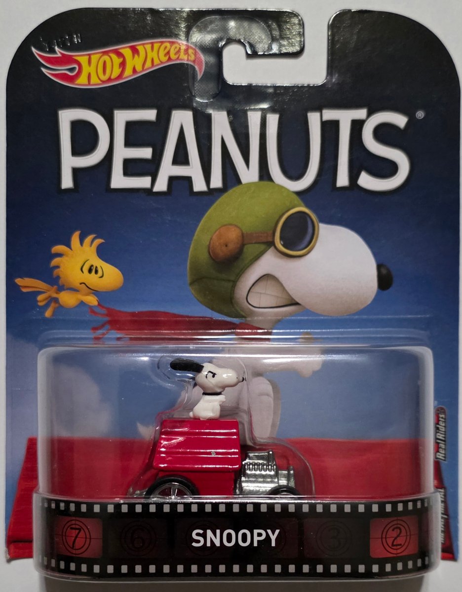 2017 Hot Wheels Snoopy