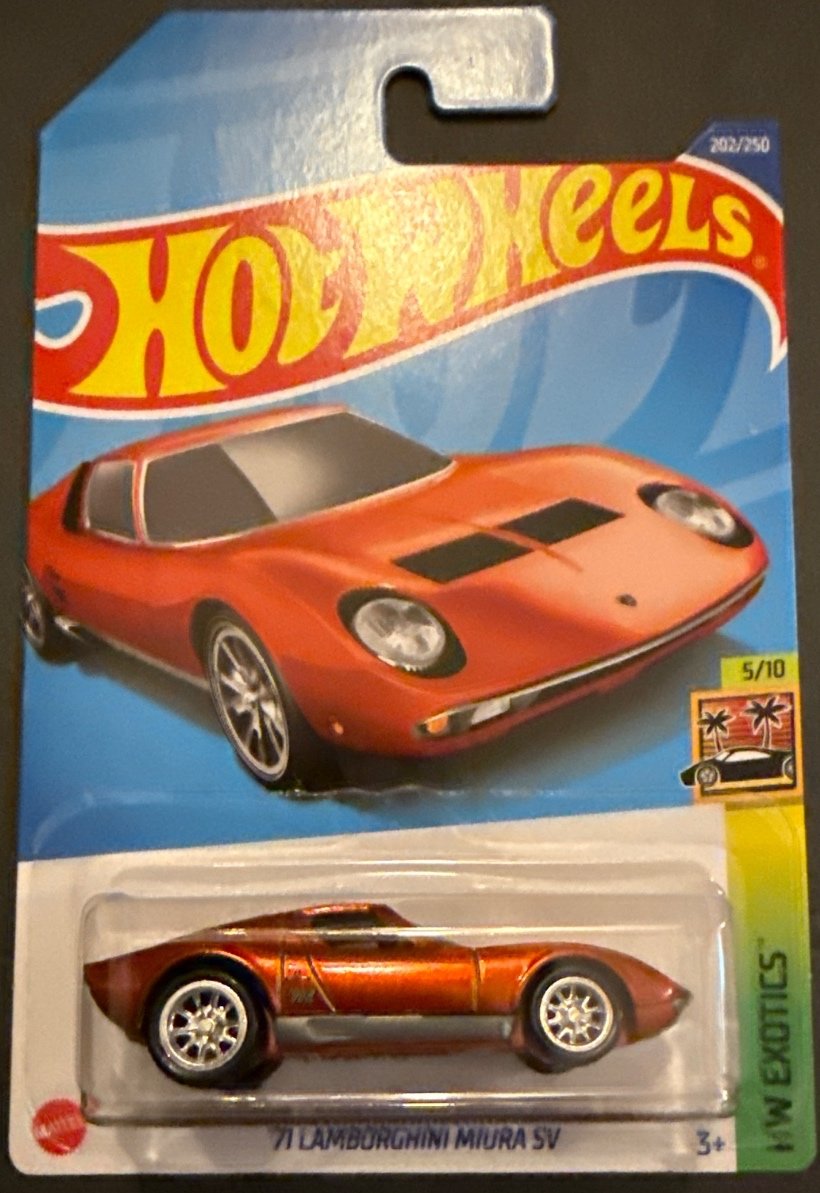2022 Hot Wheels '71 Lamborghini Miura SV (Super Treasure Hunt)
