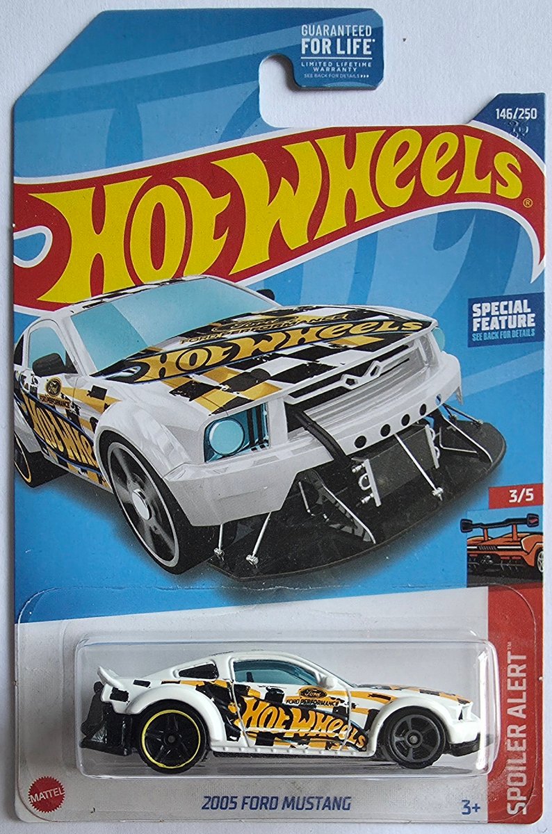 2022 Hot Wheels 2005 Ford Mustang