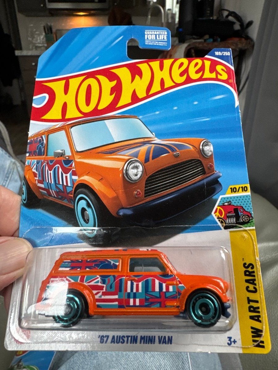 2025 Hot Wheels '67 Austin Mini Van