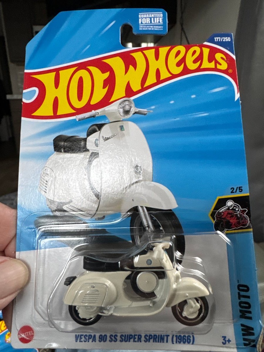 2025 Hot Wheels Vespa 90 SS Super Sprint 1966