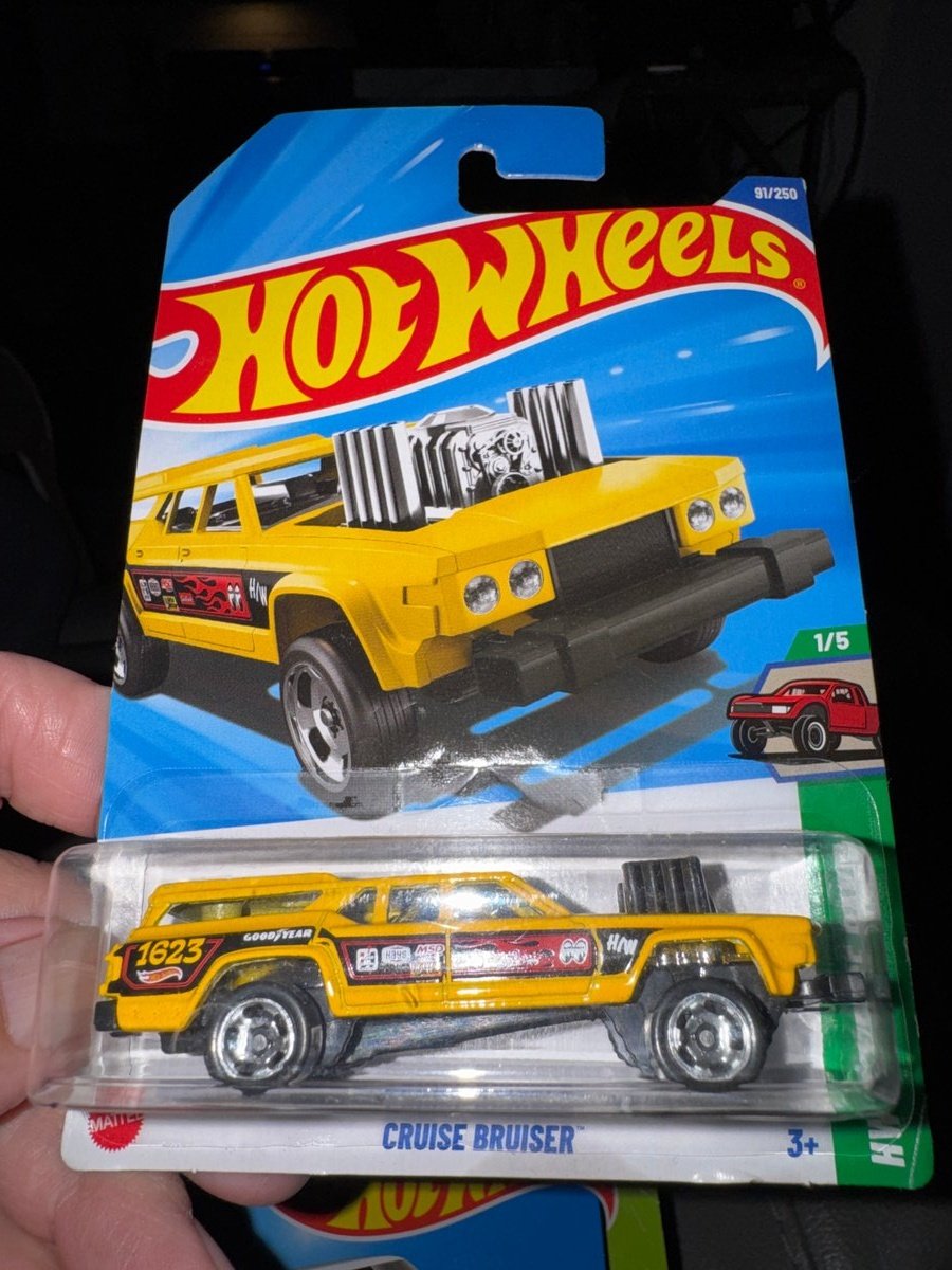 2025 Hot Wheels Cruise Bruiser