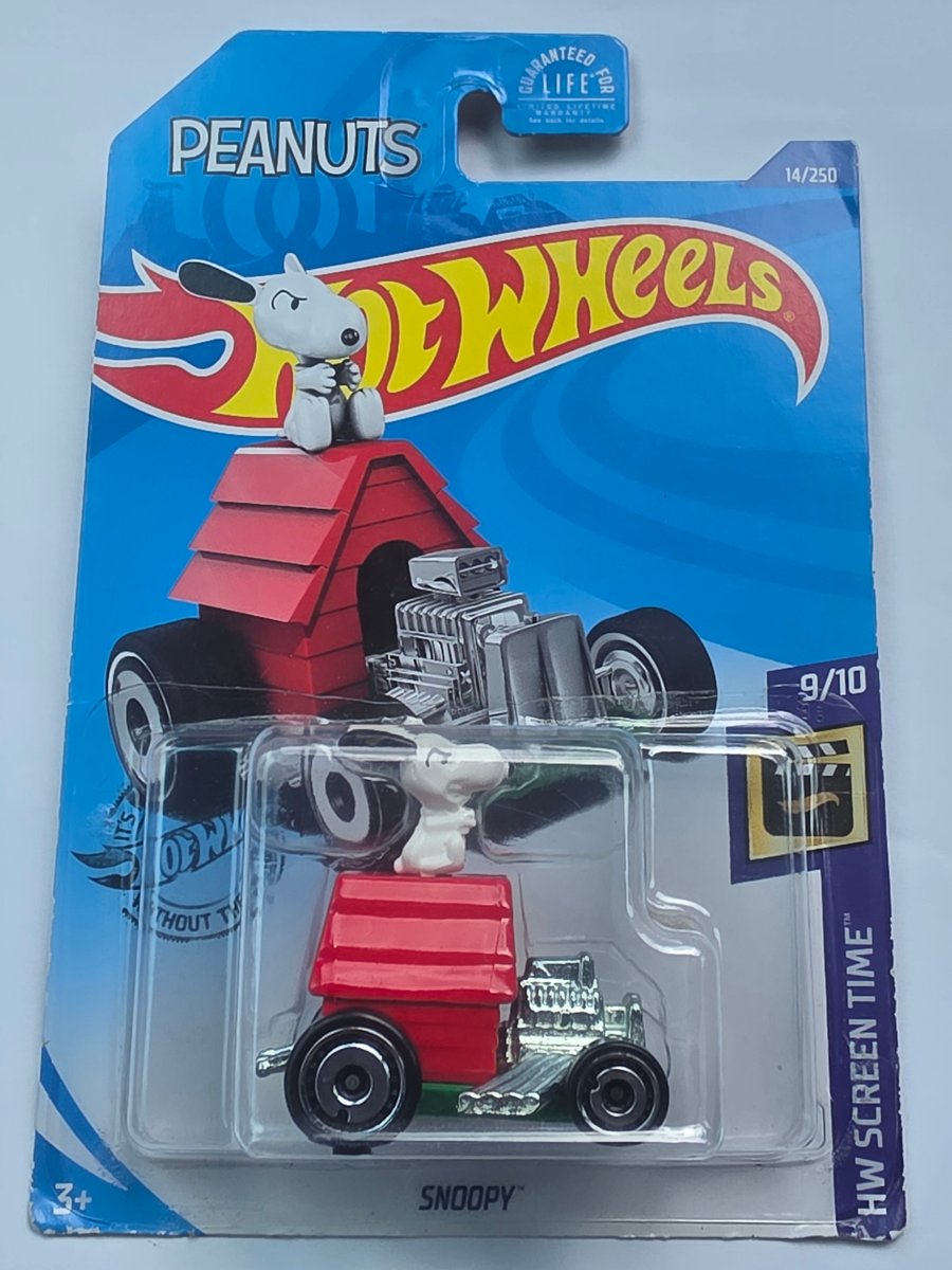 2020 Hot Wheels Snoopy