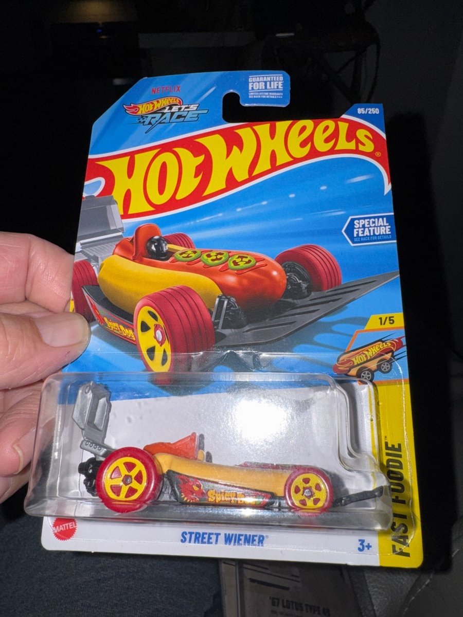 2025 Hot Wheels Street Weiner